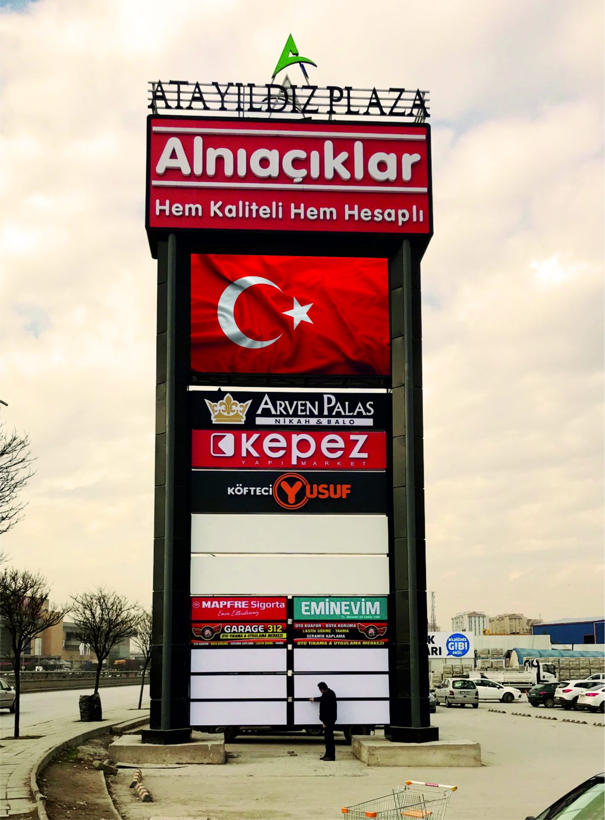 Totem Sign, Pylon Sign