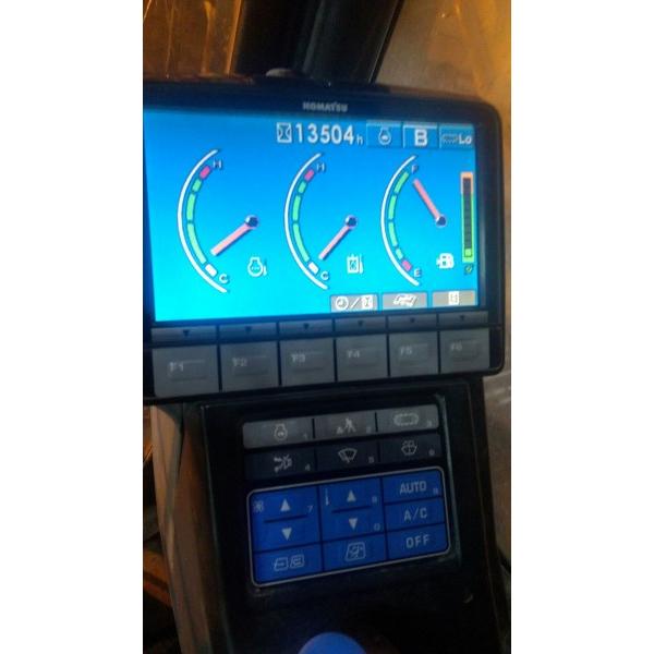 KOMATSU ORJ PC 300-8 MAKİNA EKRANI