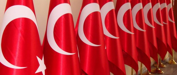 Bayrak ve Bez Canta
