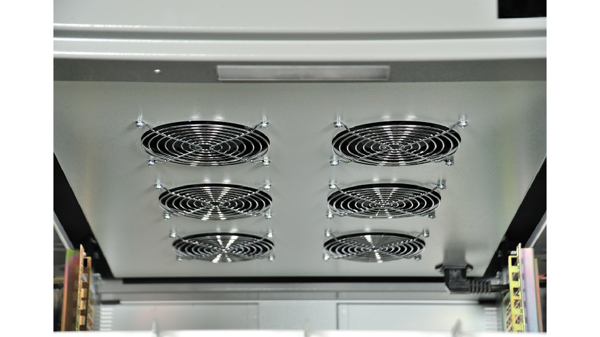 RACK KABİN AKSESUARLARI