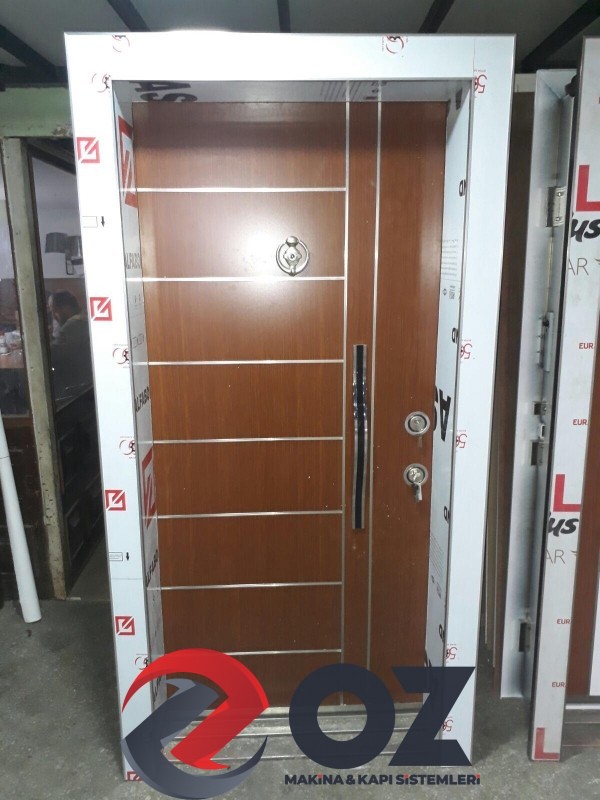 KOMPOZİT Serisi KMP-07 Çelik Kapı