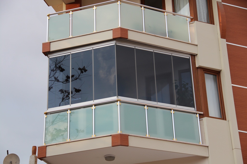 AÇILI BALKON
