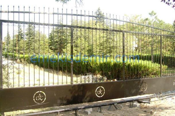 Bahçe Kapısı