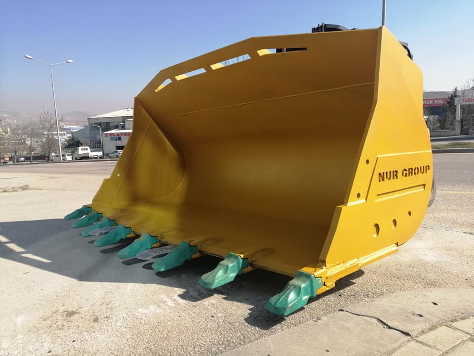 LODER AĞIR HİZMET KAYA KOVASI