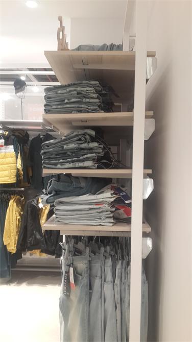 SHOP DECORATION