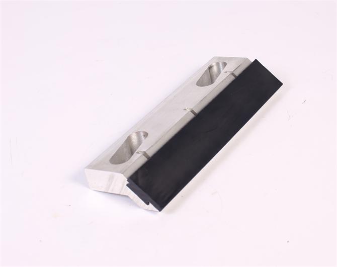 roller scraper  002