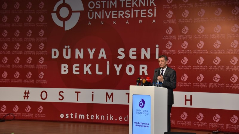 "Bu Üniversitenin Türkiye’ye Olan Mesajını Çok Önemsiyorum"